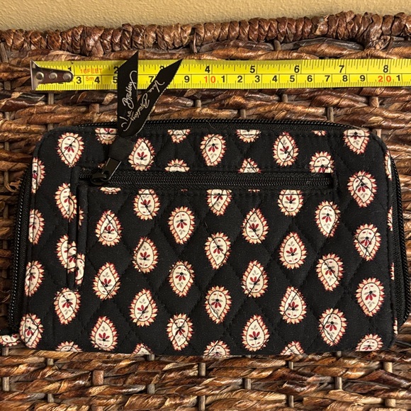 Vera Bradley Black and White Leaf Pattern Wallet - Picture 3 of 3